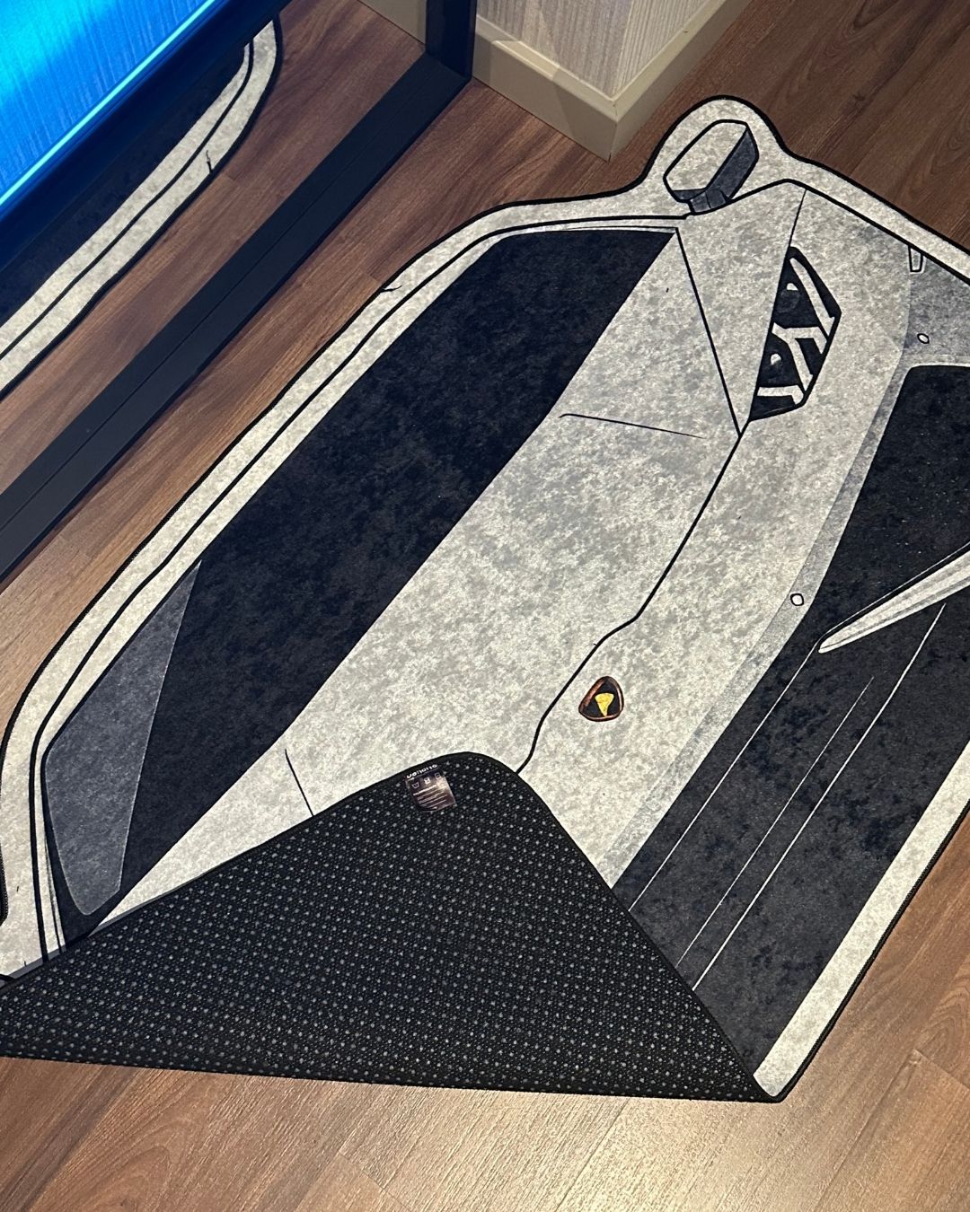 Lamborghini Huracan - Özel Tasarım Halı