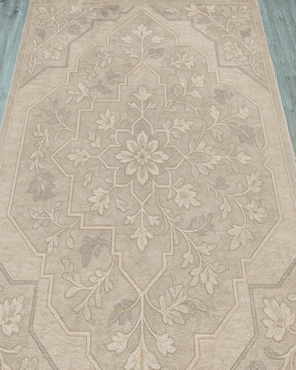 Sultan Petal – Cristal Floral Ethnic Area Rug