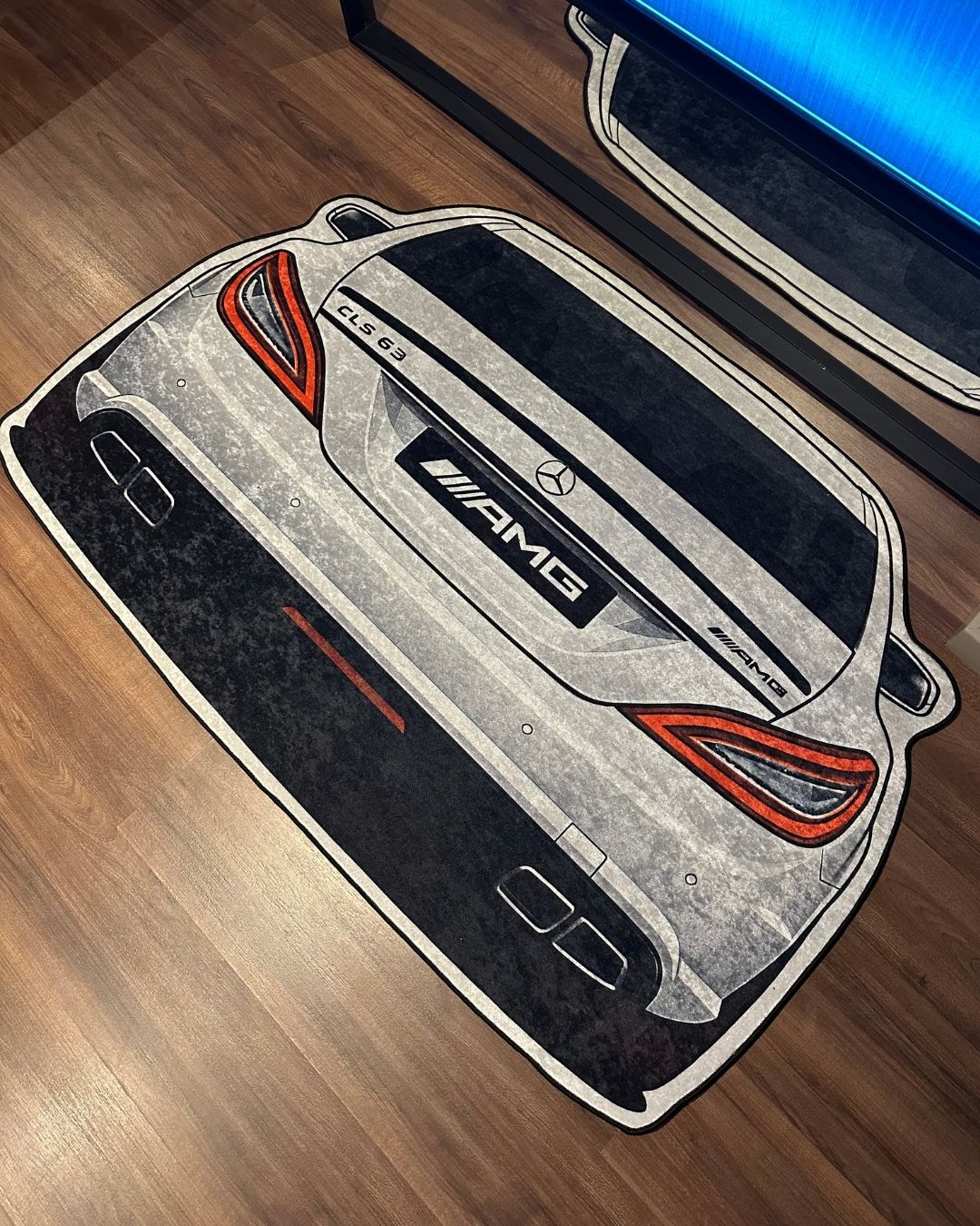 Mercedes CLS 63 AMG - Özel Tasarım Halı