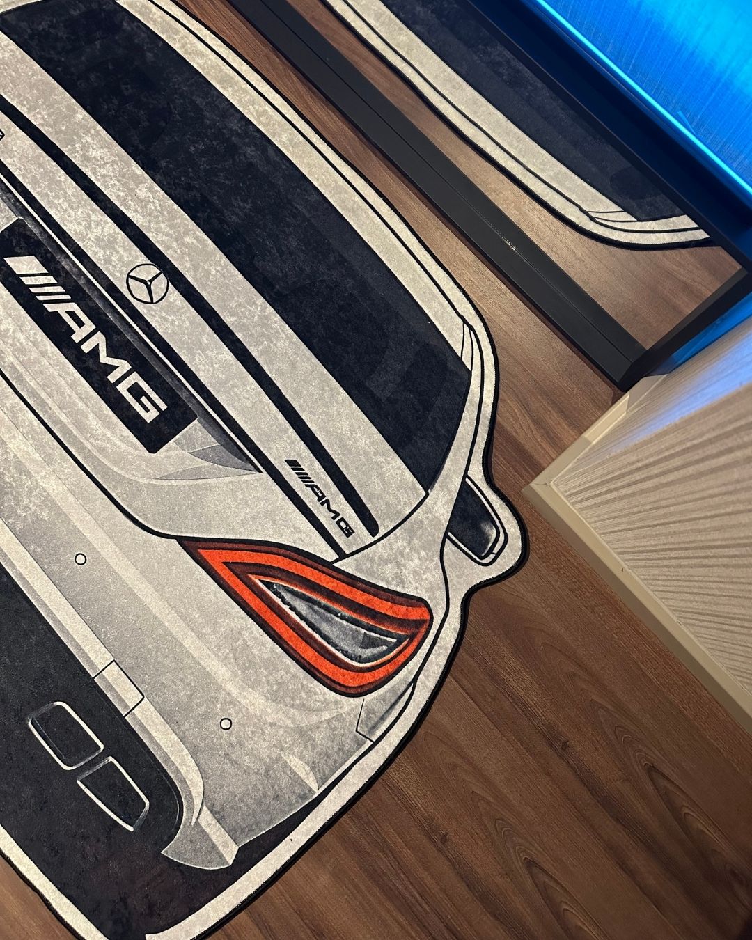 Mercedes CLS 63 AMG - Özel Tasarım Halı