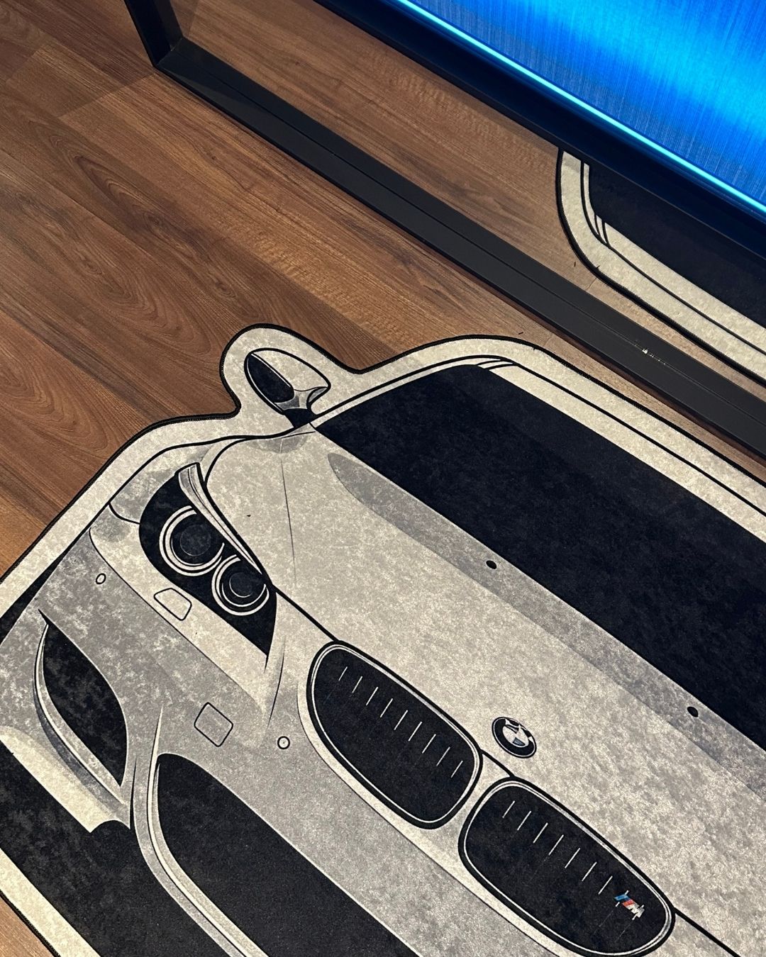 BMW M5 E60 Face -  Özel Tasarım Halı