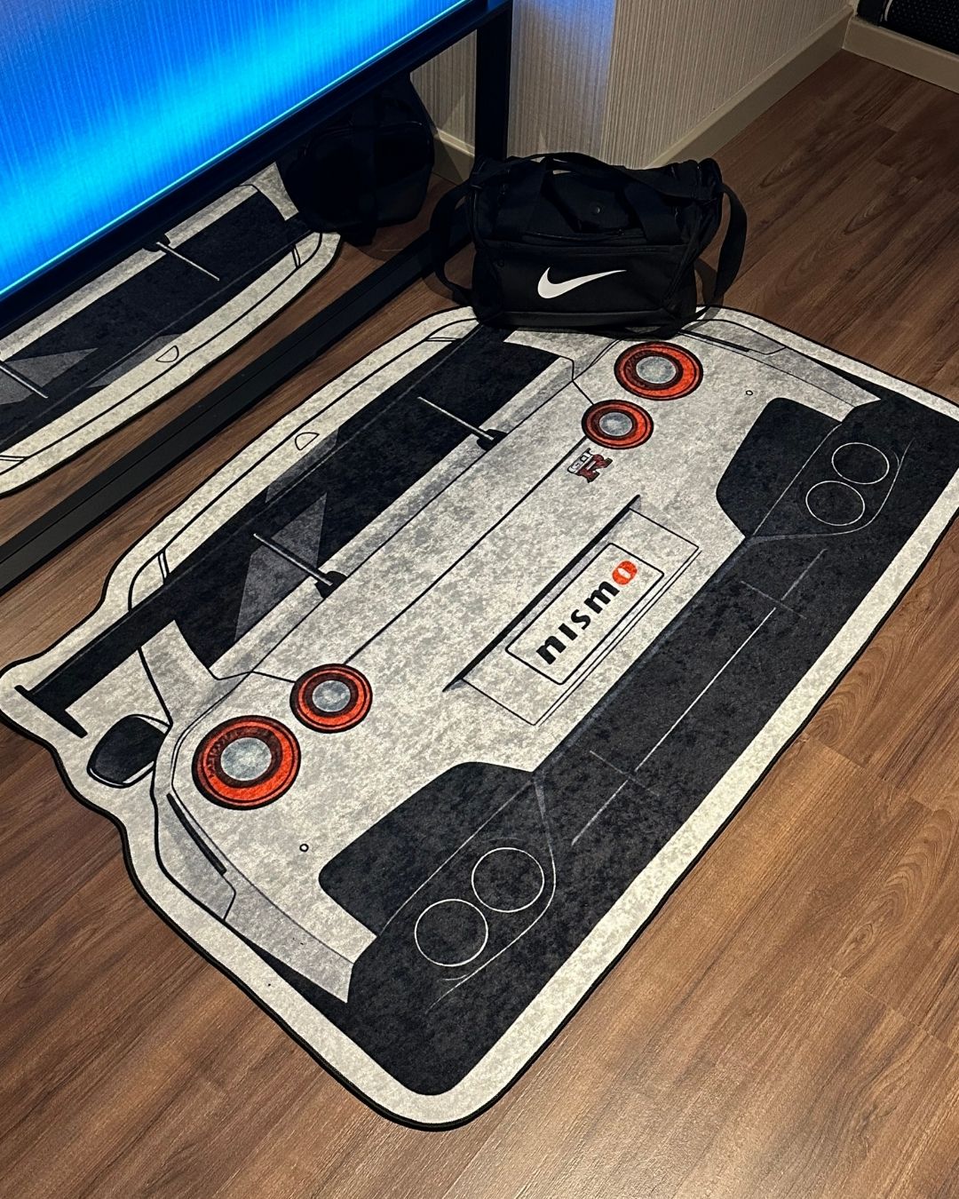 Nissan GT-R35 Arka Stop - Özel Tasarım Halı