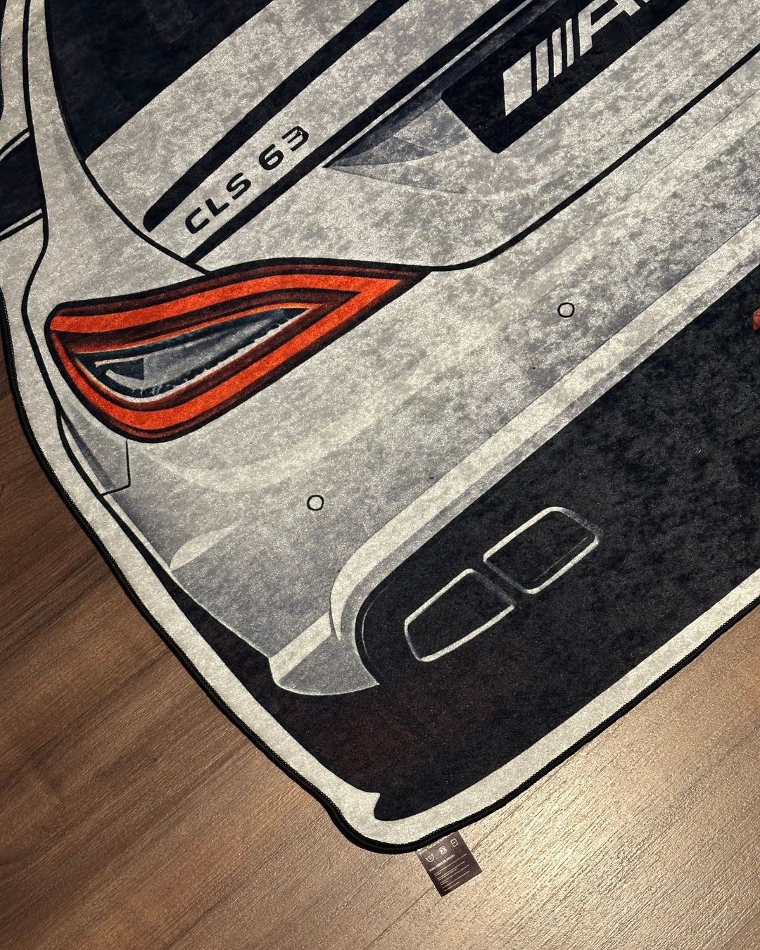 Mercedes CLS 63 AMG - Özel Tasarım Halı