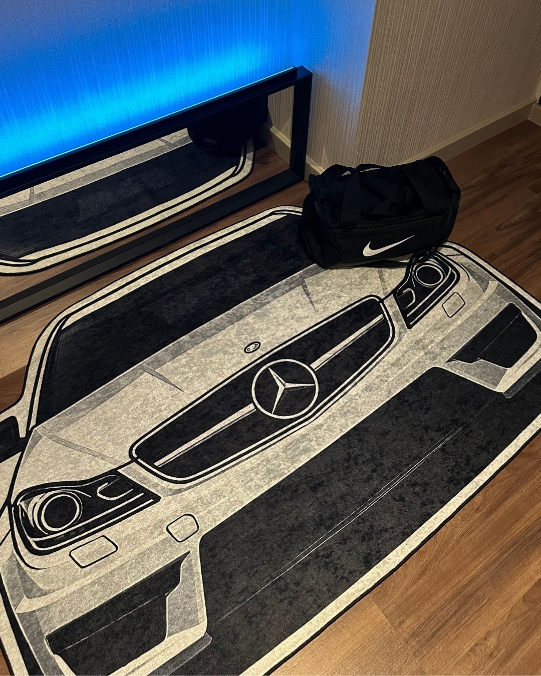 Mercedes C63 AMG - Özel Tasarım Halı