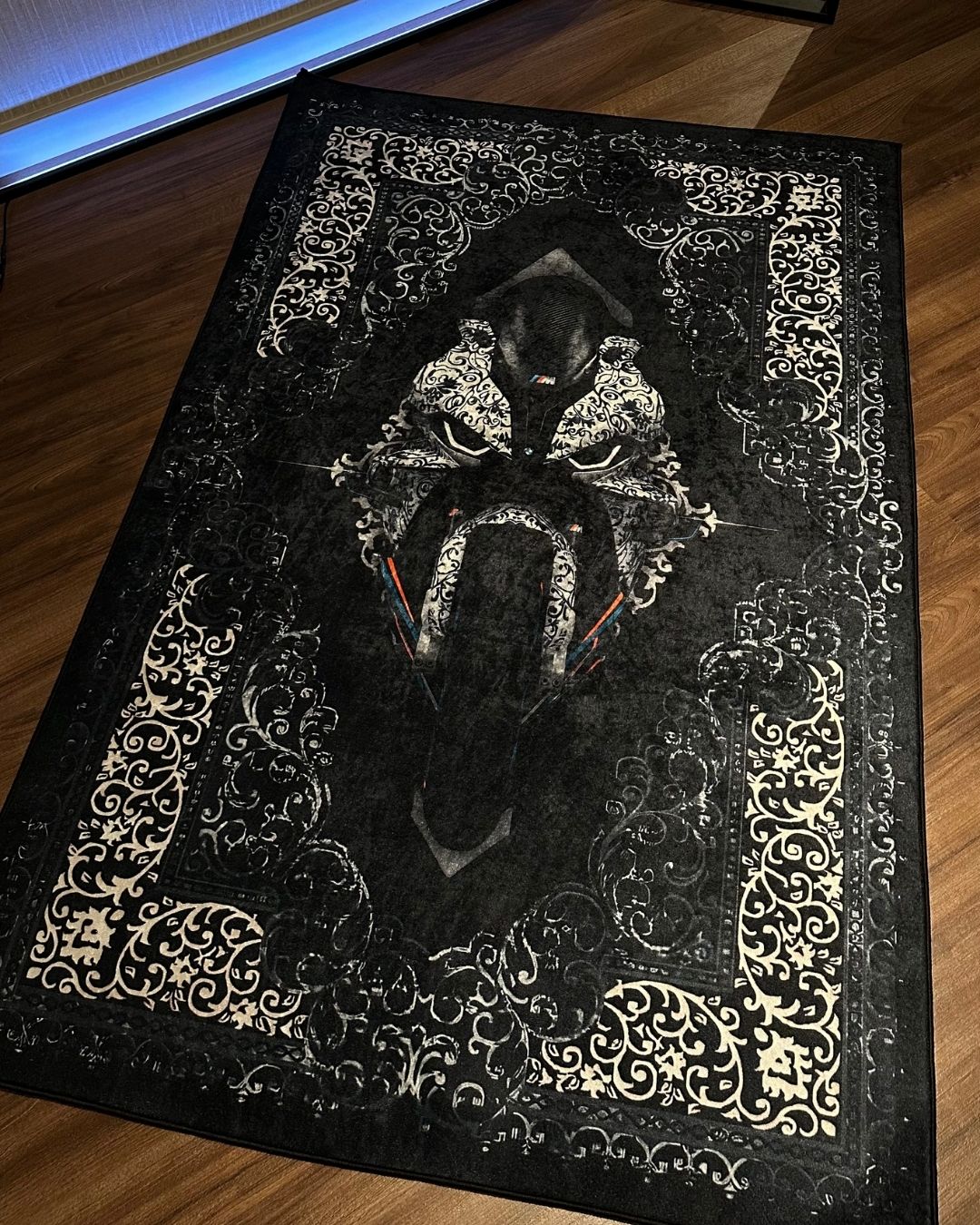 S1000RR SuperSport X Black Vintage Halı